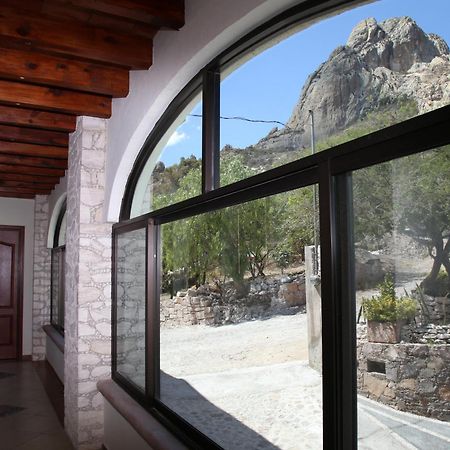 Casa Celia Hotel Restaurante 버날 외부 사진