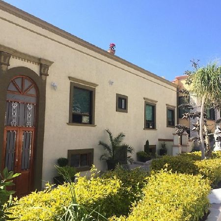 Casa Celia Hotel Restaurante 버날 외부 사진