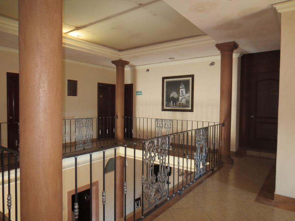 Casa Celia Hotel Restaurante 버날 외부 사진