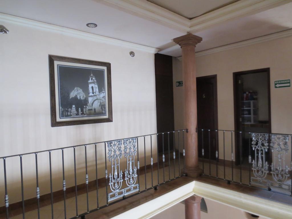 Casa Celia Hotel Restaurante 버날 외부 사진